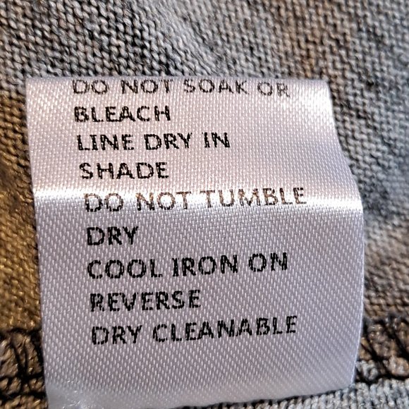 Papillon Long Sleeve Dress with Pockets Size L - Picture 11 of 11